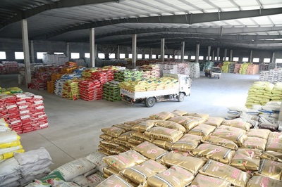 市供銷社系統積極籌集農資 保障春耕生產與農作物種子經營